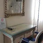 לינה וארוחת בוקר Il Giardino Fiorito פררה