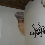 לינה וארוחת בוקר Il Giardino Fiorito פררה