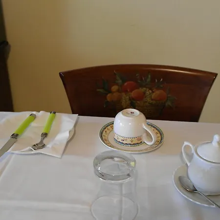 Couette-café Il Giardino Fiorito 3*
