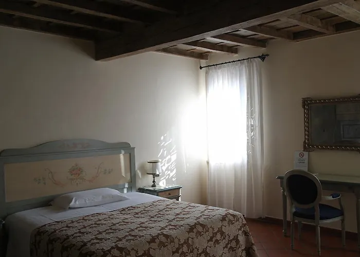 Il Giardino Fiorito Nocleg ze śniadaniem 3*